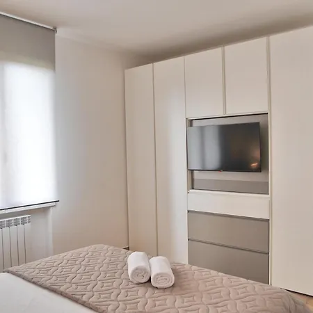 Gold Garda Desenzano Apartment