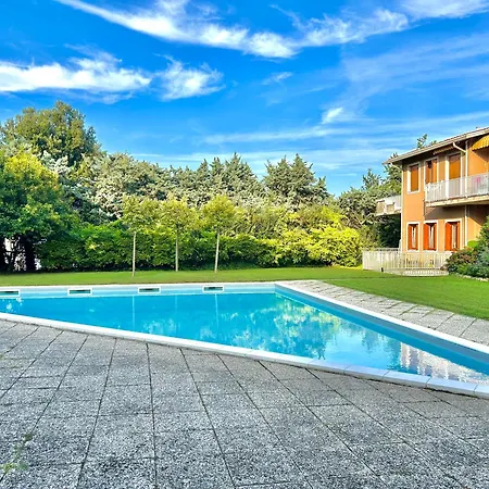 Gold Garda Desenzano דסנזאנו דל גארדה